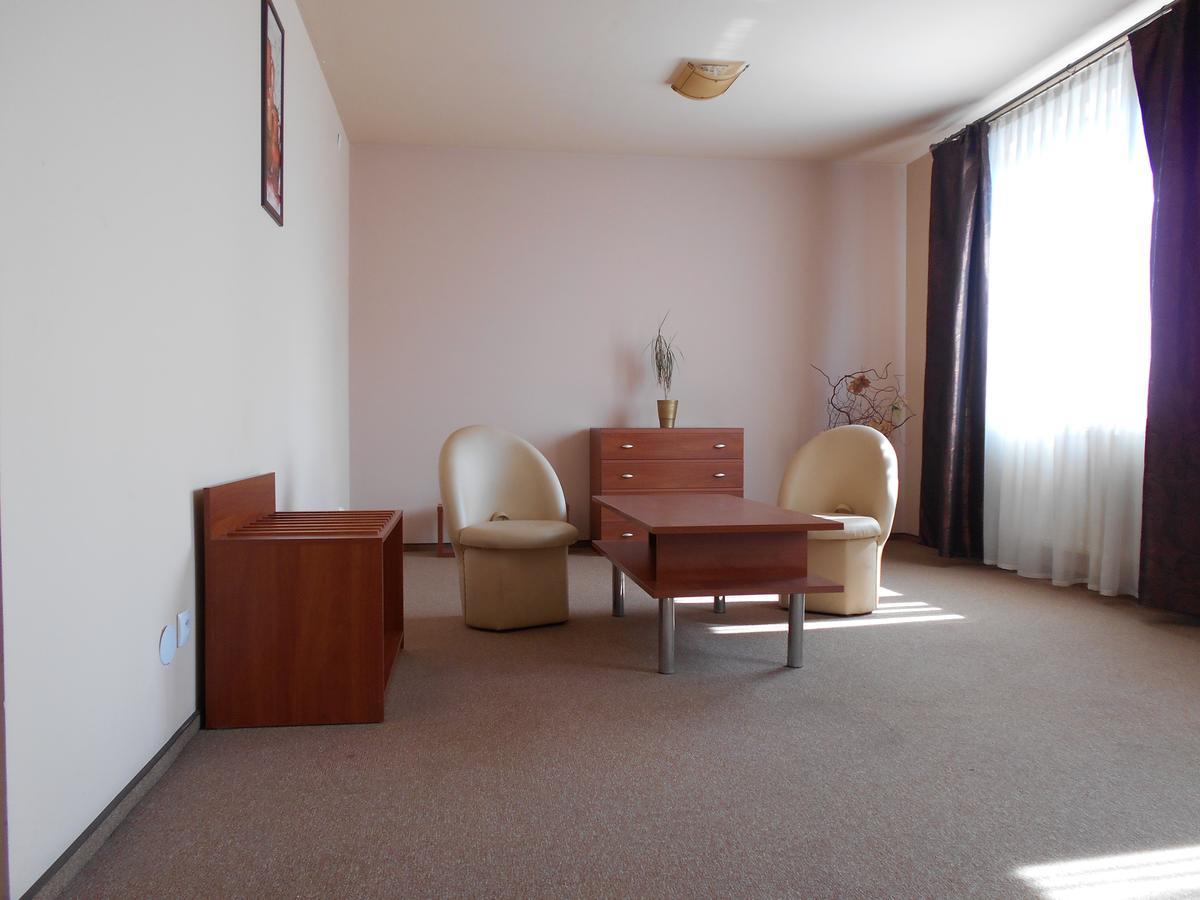 Hotel Astor Radom Extérieur photo
