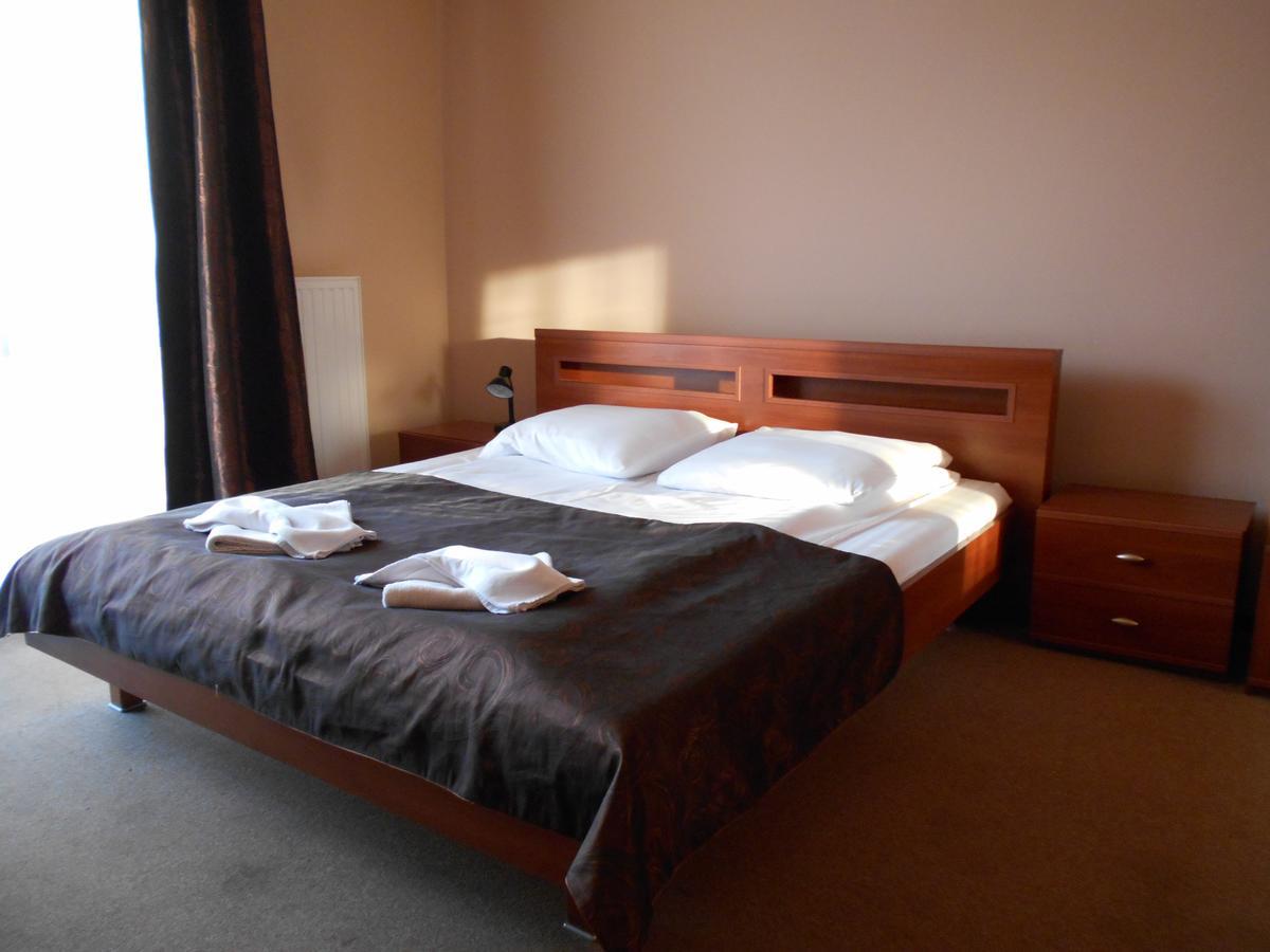 Hotel Astor Radom Extérieur photo